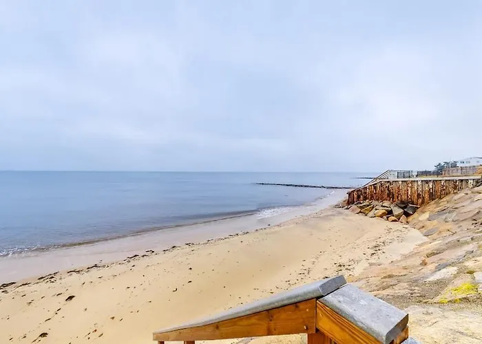 Immaculate Beach Condo