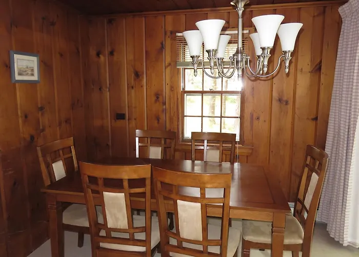 Self-Sufficient Cottages At Even'Tide Resort